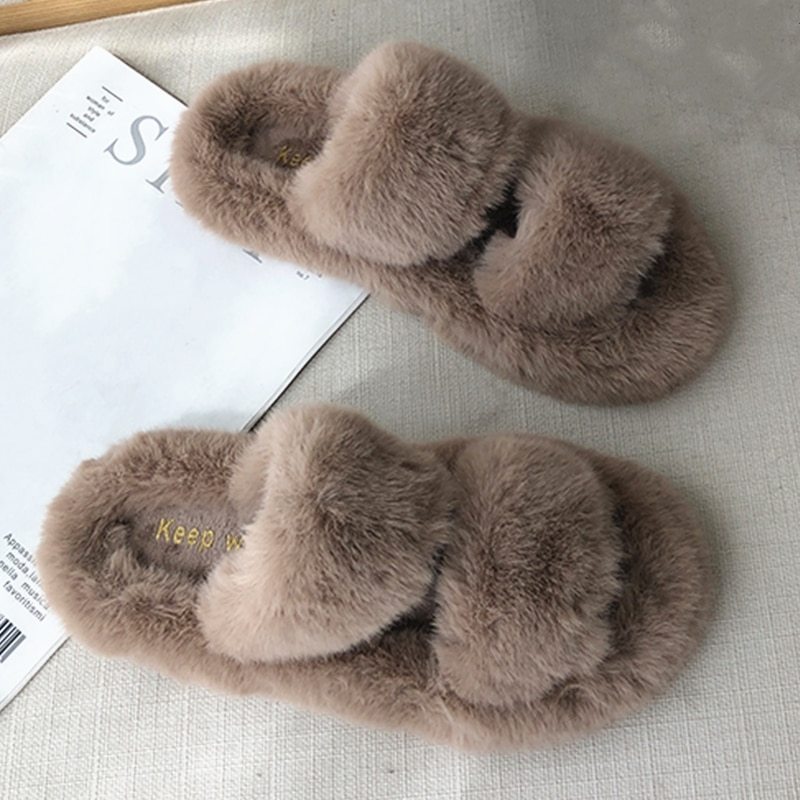 Cozy and Chic: Hairy Slippers for Women